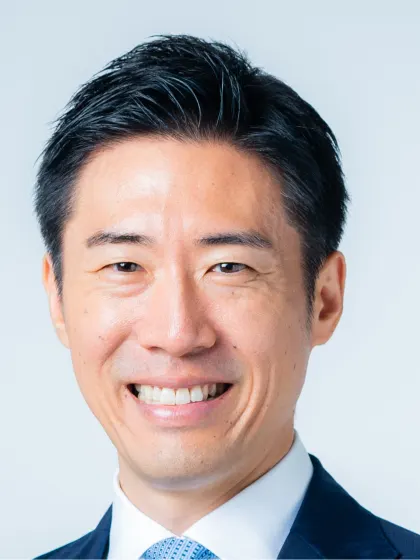 塩崎彰久