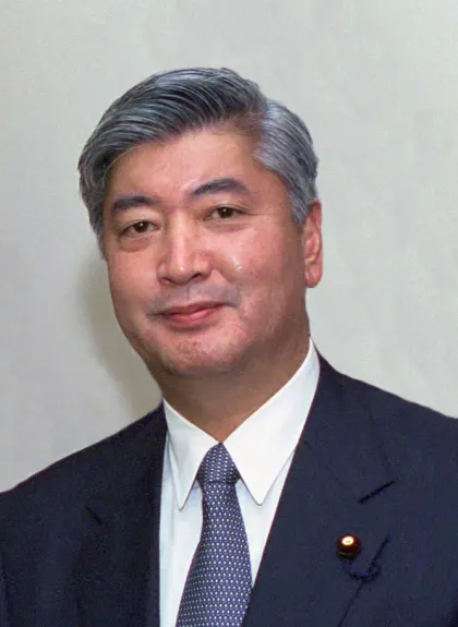中谷元