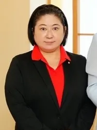 小宮山泰子