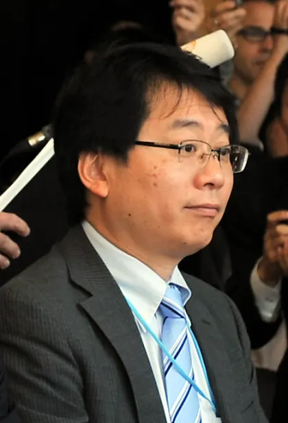 山花郁夫