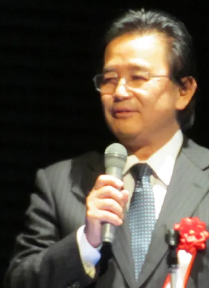 伊波洋一