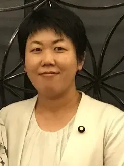 岩渕友