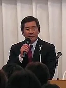 勝部賢志