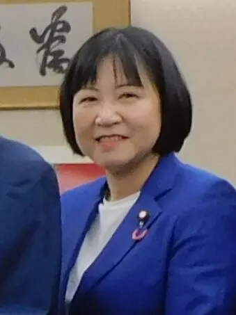 岸真紀子