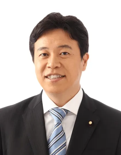 鶴保庸介