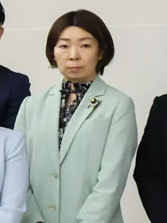 堂込麻紀子