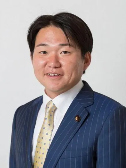 山下雄平